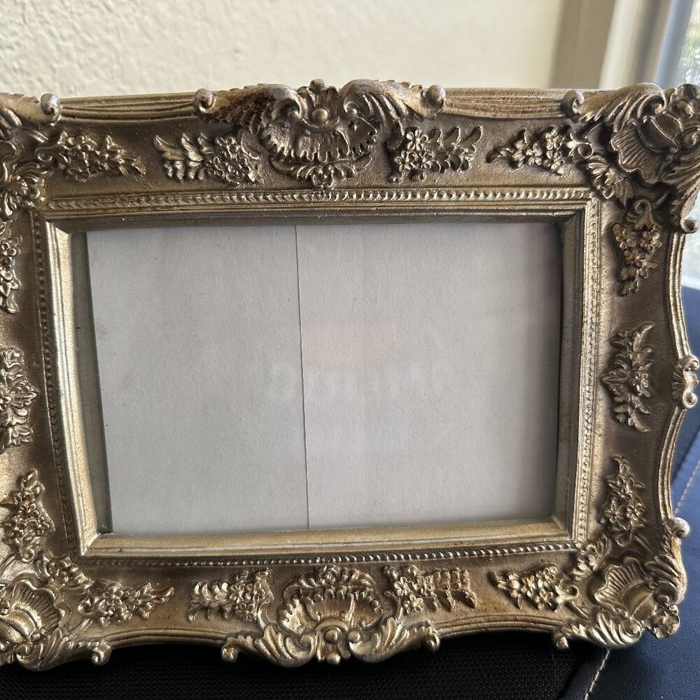 ***SOLD***Stunning picture frame